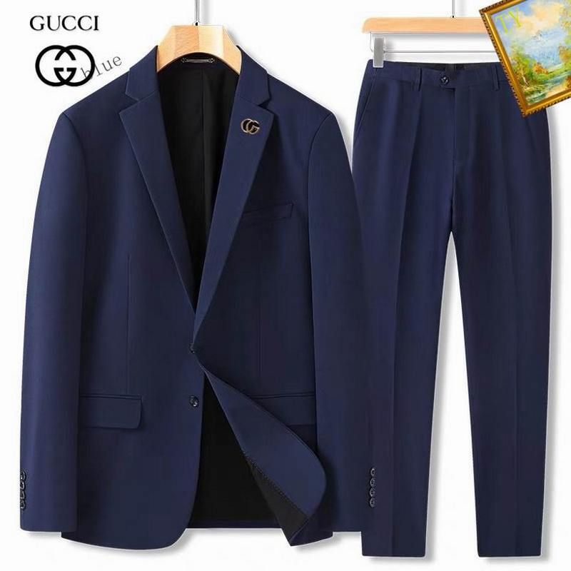 Gucci Men's Suits 254